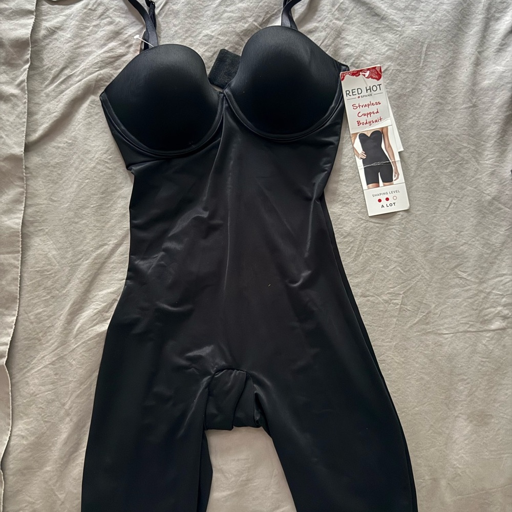 SPANX Black Shapewear Bodysuit - Picture 2 of 2